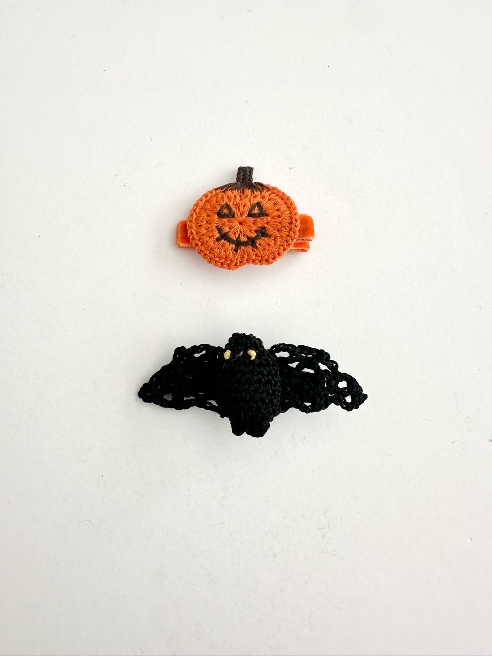 Kids Halloween Pumpkin & Bat Hair Clips - Orange and Black